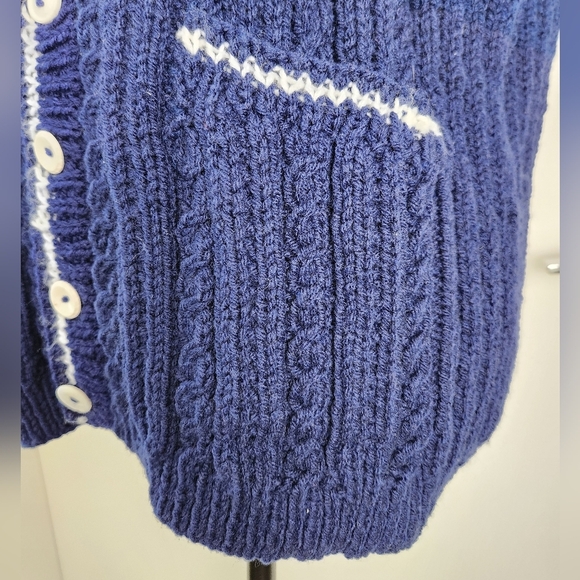 Vintage Hand Knit Sleeveless Cardigan Vest - Picture 7 of 10